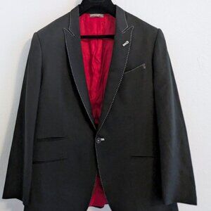 Black Alexander Nash peak lapel blazer with pick stitch, 42R